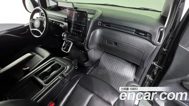 Hyundai Staria — Фото автомобиля 10