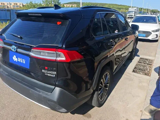 Toyota Wildlander — Фото автомобиля 3