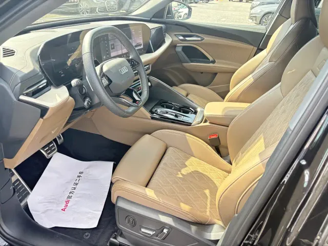 Audi Q5L — Фото автомобиля 8