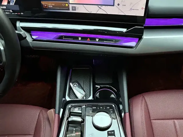 BMW 5 Series — Фото автомобиля 19