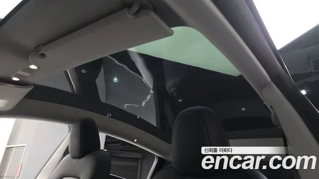 Tesla Model Y — Фото автомобиля 22