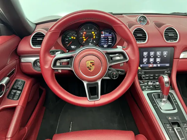 Porsche 718 — Фото автомобиля 17