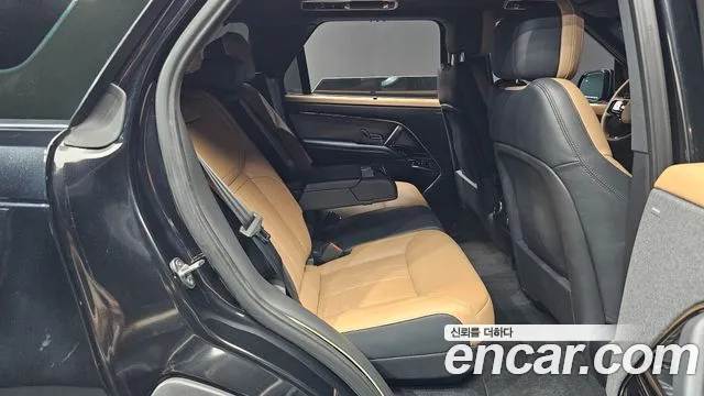 Land Rover Range Rover Sport Generation 3 — Фото автомобиля 11