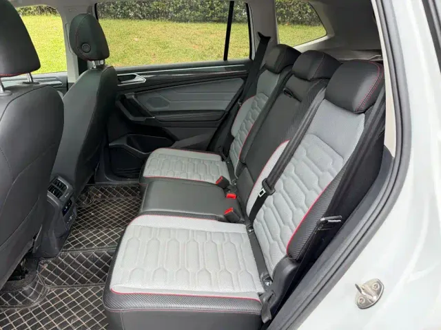 Volkswagen Tiguan L PHEV — Фото автомобиля 12