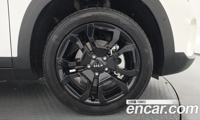 Kia Seltos — Фото автомобиля 6