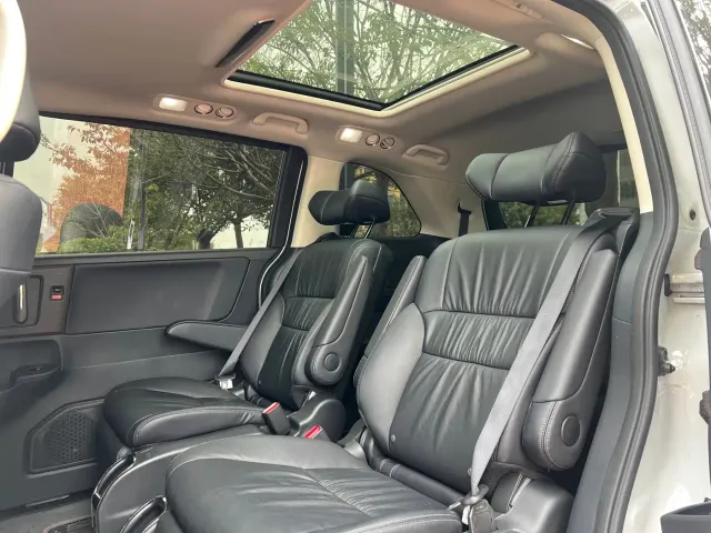 Honda Odyssey — Фото автомобиля 6