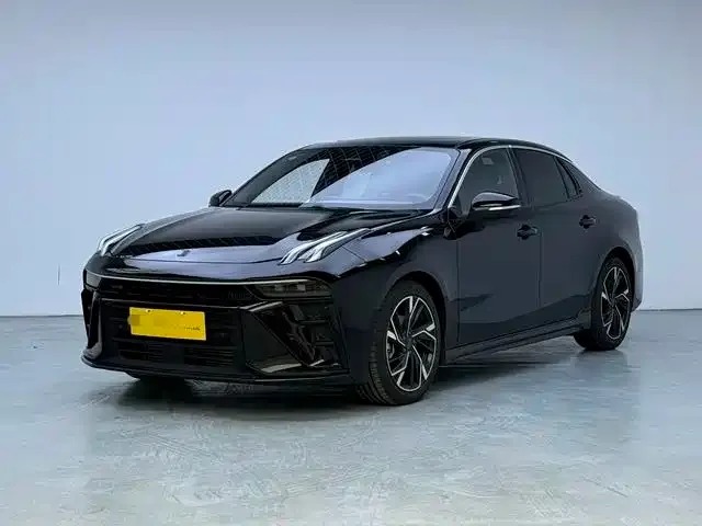 Фотография автомобиля — Lynk & Co 03