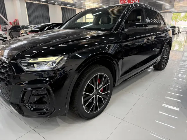 Audi Q5L — Фото автомобиля 2