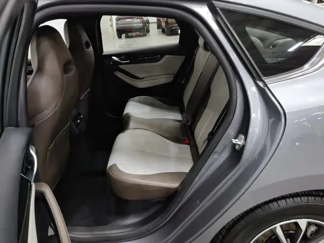 BYD Qin PLUS — Фото автомобиля 15