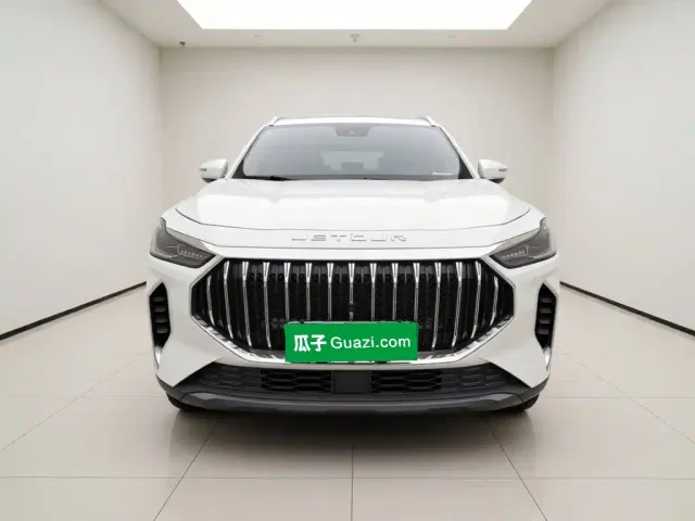 Jetour X70 Plus — Фото автомобиля 2