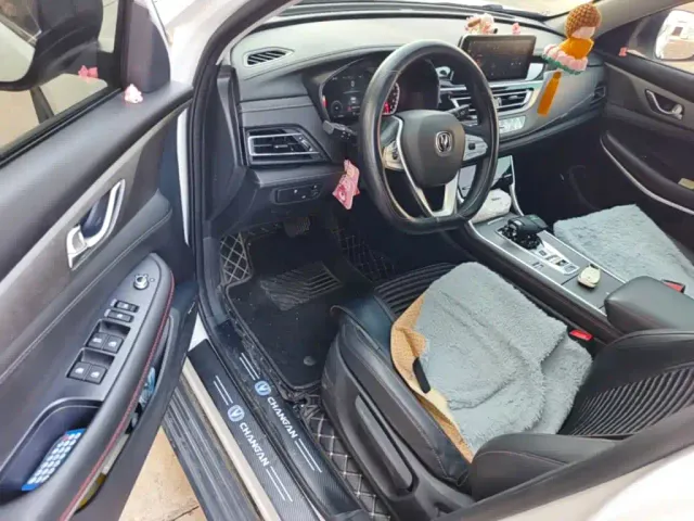 Changan CS75 — Фото автомобиля 15
