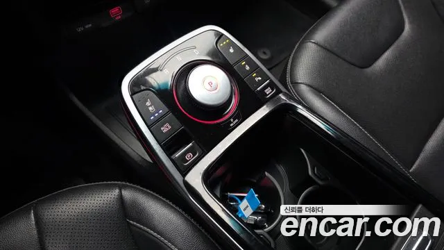 Kia Niro — Фото автомобиля 12