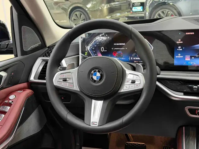 BMW BMW X5 2023 xDrive 30Li Premium M Sport Package — Фото автомобиля 5