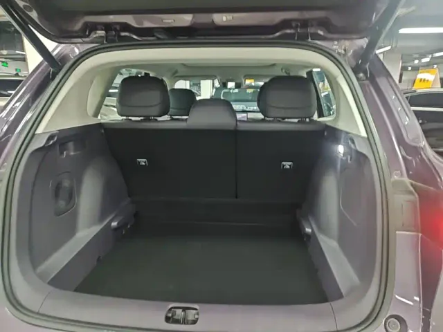 Leapmotor B10 — Фото автомобиля 18