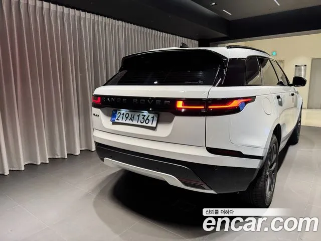 Land Rover Range Rover Velar Range Rover Velar 2.0 P250 Dynamic SE — Фото автомобиля 4