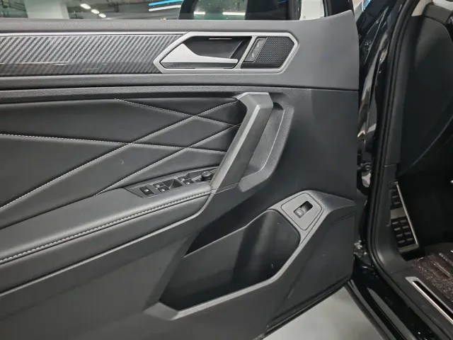 Volkswagen Tiguan L — Фото автомобиля 5