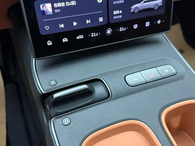 Nio ET5 Touring — Фото автомобиля 17