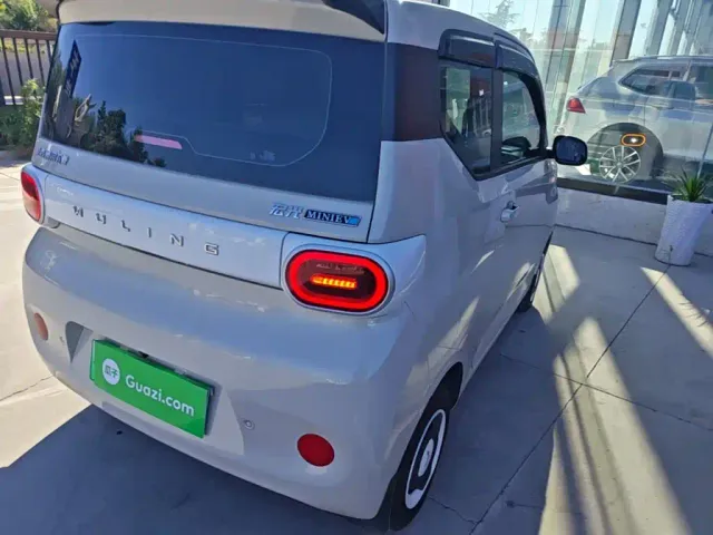 Wuling Hongguang Mini EV — Фото автомобиля 7