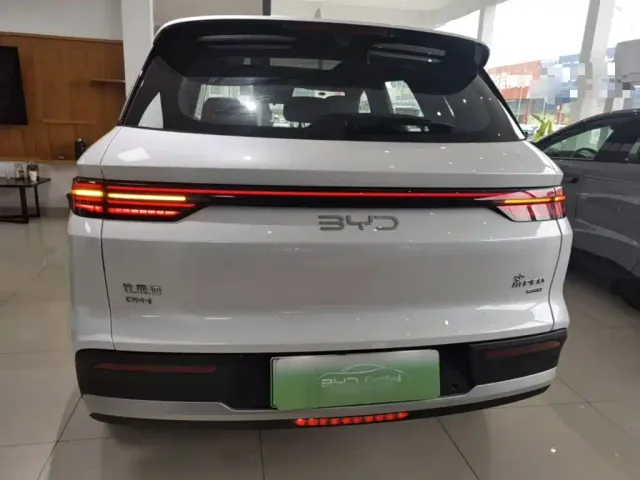 BYD Song Pro — Фото автомобиля 5