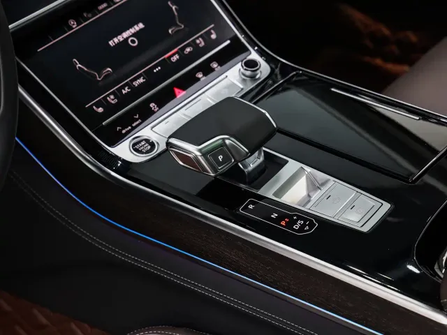 Audi A8 — Фото автомобиля 20