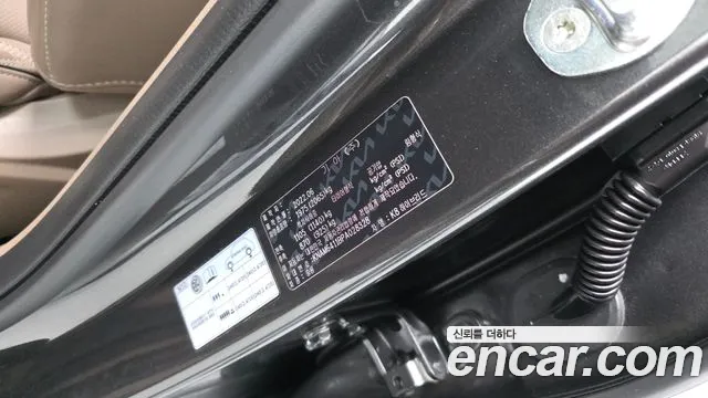 Kia K8 Hybrid — Фото автомобиля 27