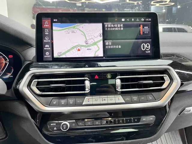 BMW X3 — Фото автомобиля 11