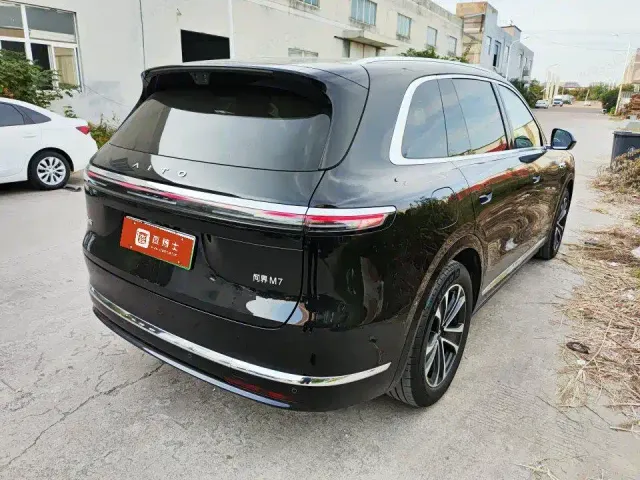 Aito M7 — Фото автомобиля 3