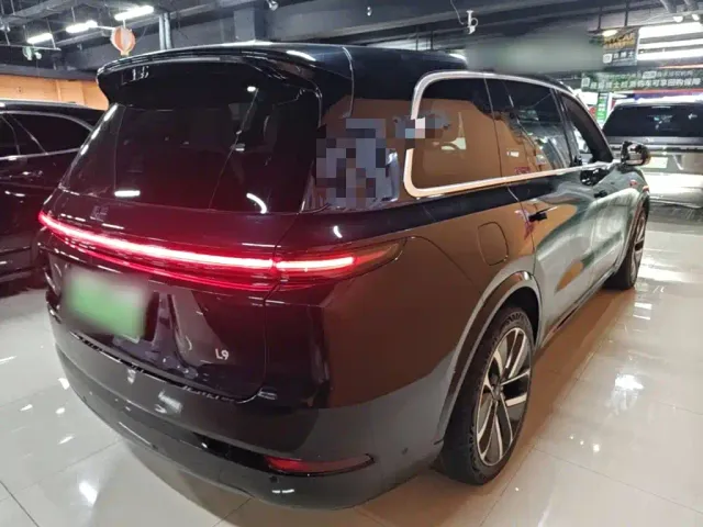 Li Auto L9 — Фото автомобиля 6