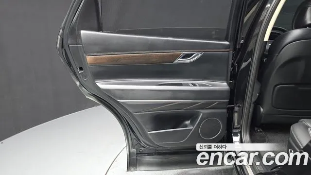 Genesis GV80 — Фото автомобиля 14