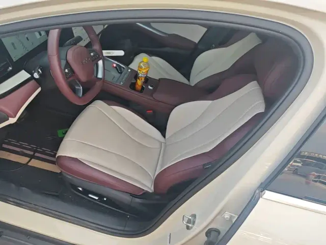 BYD Seal 07 DM-i — Фото автомобиля 14
