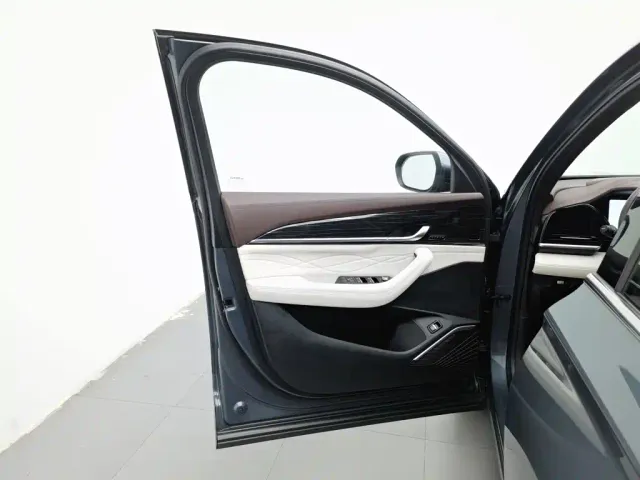 Geely Xingyue L — Фото автомобиля 8