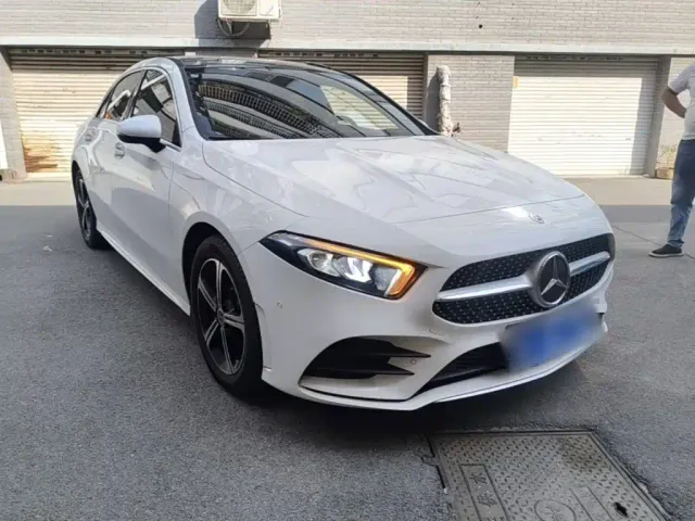 Mercedes-Benz A-Class — Фото автомобиля 3
