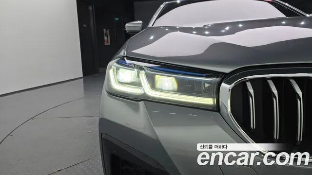 BMW 5-Series 5 серия (G30) — Фото автомобиля 21