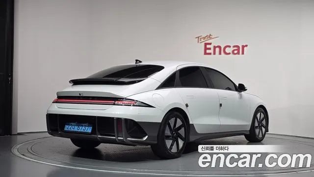 Hyundai Ioniq 6 — Фото автомобиля 2