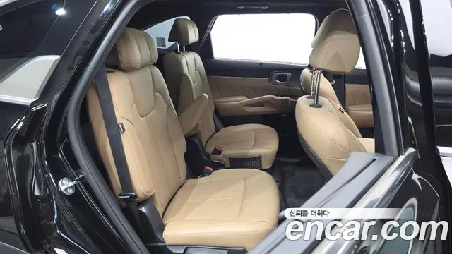 Kia Sorento — Фото автомобиля 11