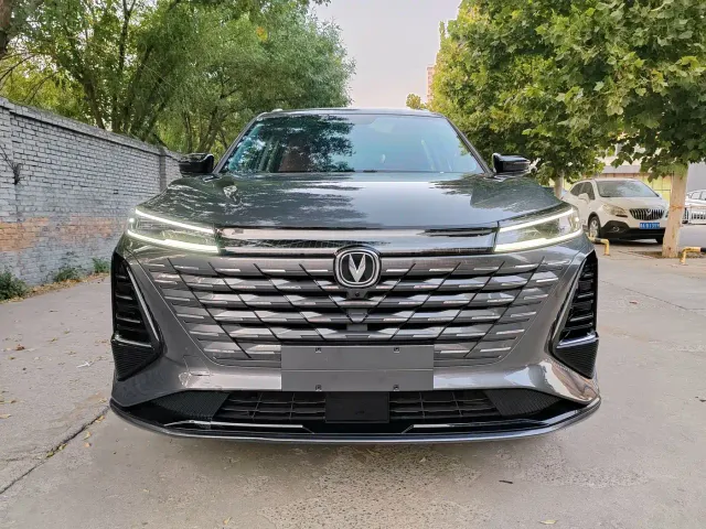 Changan CS75 Plus — Фото автомобиля 2