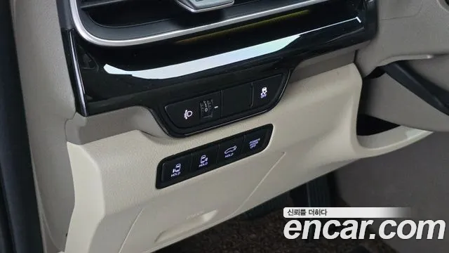 Kia Carnival — Фото автомобиля 30