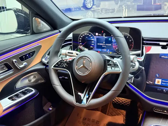 Mercedes-Benz E-Class — Фото автомобиля 7
