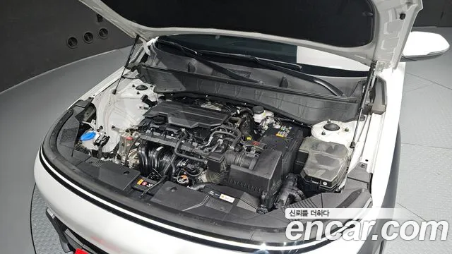 Hyundai Kona Kona (SX2) Бензин 2.0 2WD — Фото автомобиля 6