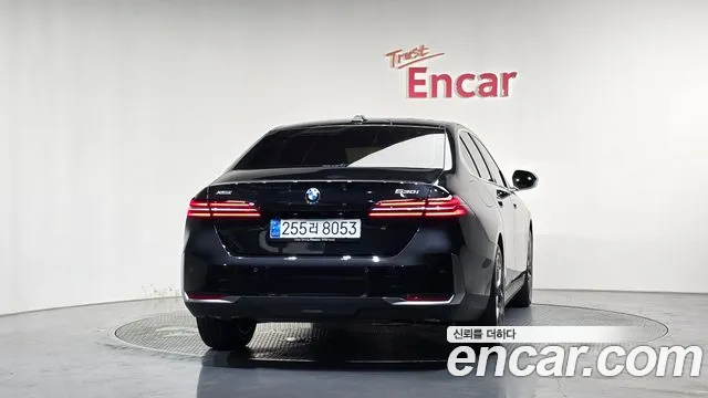 BMW 5-Series 5 серия (G60) — Фото автомобиля 4