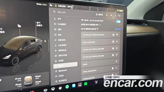 Tesla Model Y — Фото автомобиля 26