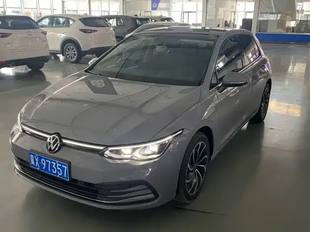 Фотография автомобиля — Volkswagen Golf