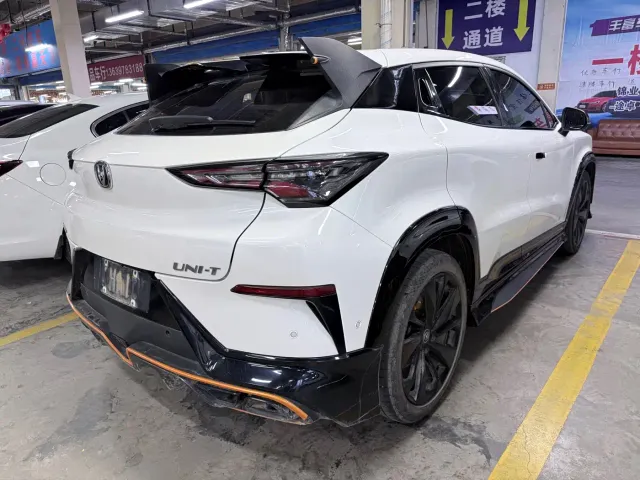 Changan UNI-T — Фото автомобиля 17