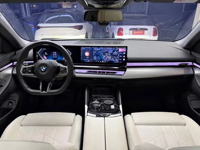 BMW 5 Series — Фото автомобиля 2