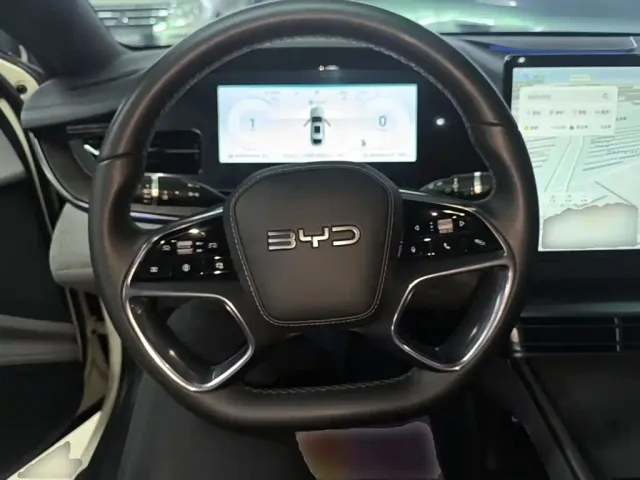 BYD Seal — Фото автомобиля 10