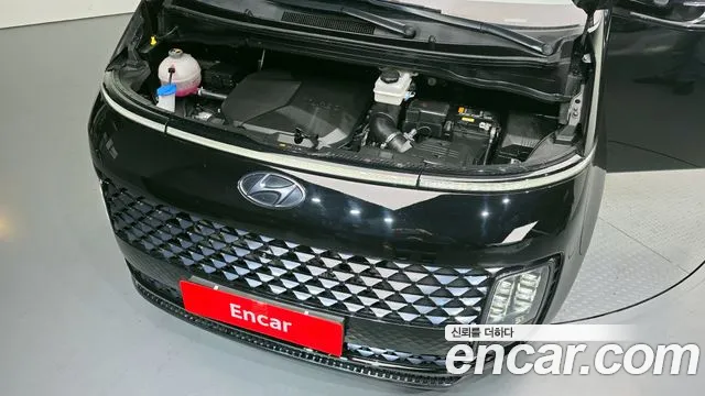 Hyundai Staria Staria 4WD Lounge 7 мест — Фото автомобиля 6