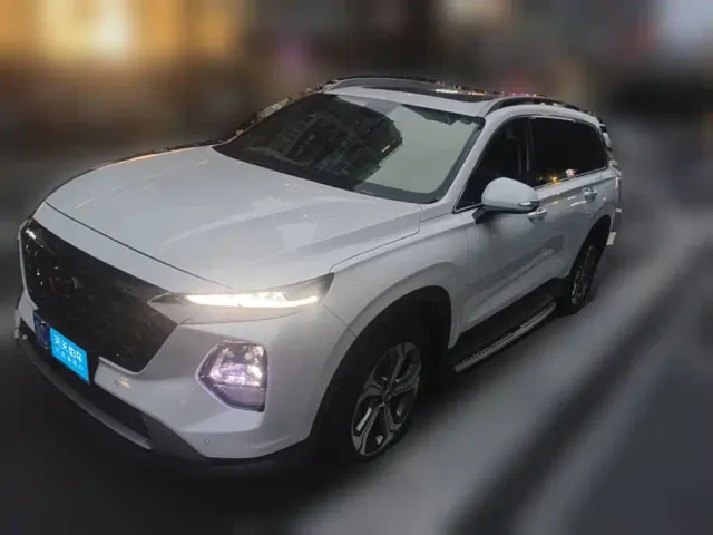 Фотография автомобиля — Hyundai Santa Fe