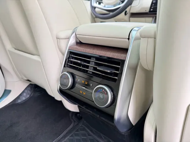 Land Rover Range Rover — Фото автомобиля 18
