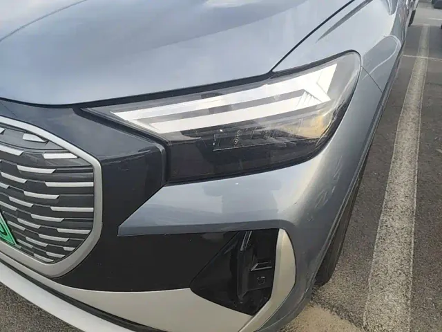 Audi Q4 e-tron — Фото автомобиля 23