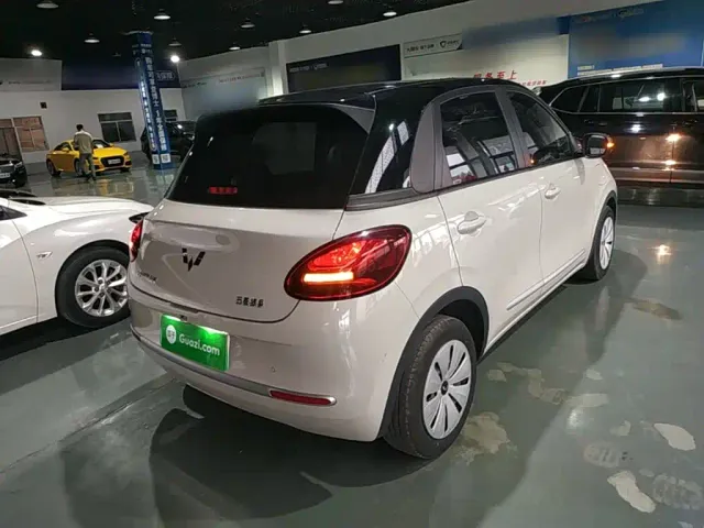 Wuling Bingo — Фото автомобиля 4